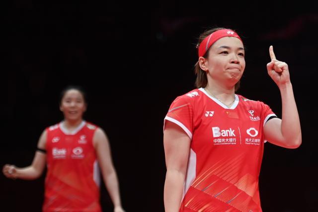 爱游戏APP-还得是“雅思”和“凡尘” 国羽两金收官年终总决赛